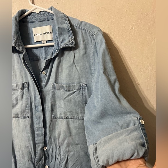 LOLA RIVER Women’s Chambray button down Shirt Size M - Picture 3 of 6
